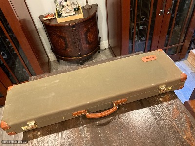 Newer Browning O/U shotgun case. 32” bbl.