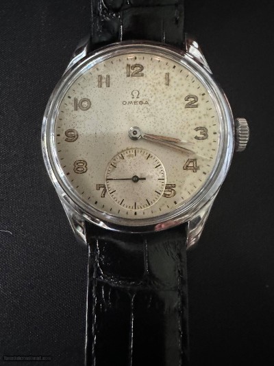 NEW LOWER PRICE. Outstanding 1947 Vintage Omega Stainless Steel 30T2PC
Manual Wind LOWER PRICE