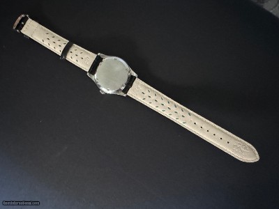 NEW LOWER PRICE. Outstanding 1947 Vintage Omega Stainless Steel 30T2PCManual Wind LOWER PRICE - Image 5 of 12