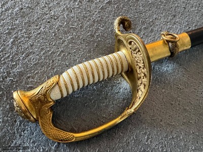 Excellent condition USN 1852 Pattern Officers Sword - Image 2 of 25