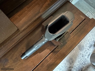 LOWER PRICE. Interesting Wilson Combat ACP Commander .45 ACP Compact - Image 11 of 16