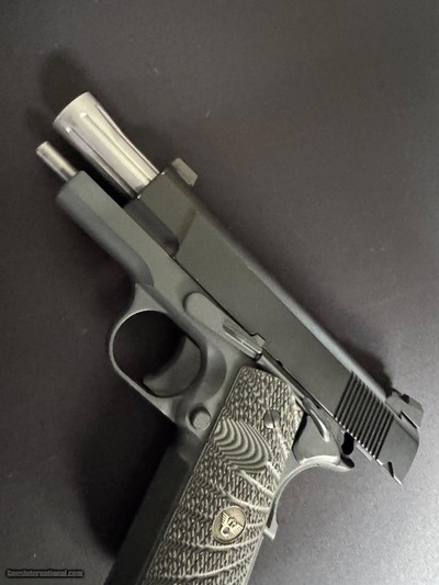 LOWER PRICE. Interesting Wilson Combat ACP Commander .45 ACP Compact - Image 15 of 16