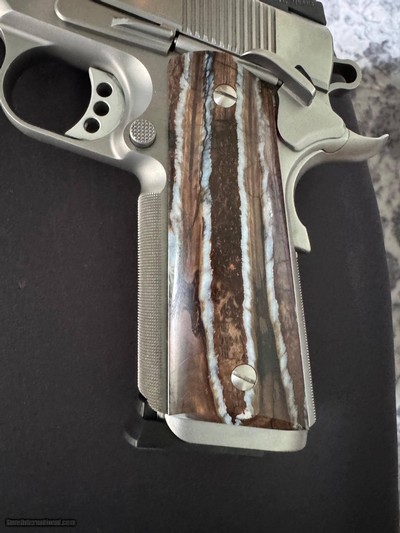 EVEN LOWER, LOWER PRICE Near new Wilson Combat Tactical Elite .45 ACP - Image 2 of 25