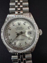 Stunningly Beautiful Rolex Oyster Perpetual Datejust w/Diamonds - 4 of 14