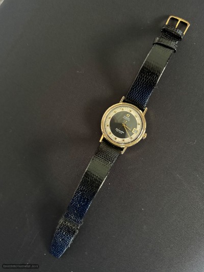 LOWER PRICE. Exquisite, RARE vintage Omega Seamaster De Ville solid 14k Gold case. - Image 4 of 17