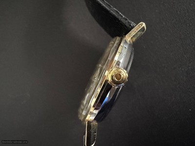 LOWER PRICE. Exquisite, RARE vintage Omega Seamaster De Ville solid 14k Gold case. - Image 9 of 17