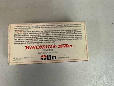 LOWER PRICED Hard to find Winchester John Wayne Commemorative 32-40 ammo. 5 boxes. - Image 3 of 6