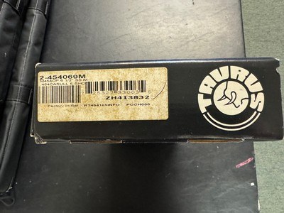 Gently used Taurus Raging Bull .454 Casull - Image 12 of 23