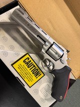 Gently used Taurus Raging Bull .454 Casull - Image 6 of 23