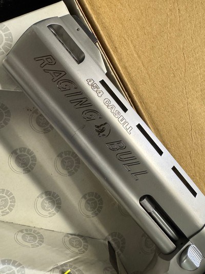 Gently used Taurus Raging Bull .454 Casull - Image 9 of 23