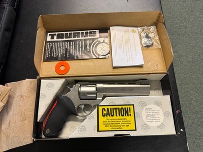 Gently used Taurus Raging Bull .454 Casull - Image 1 of 23