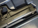 Beretta 92FS 9mm - Image 7 of 17