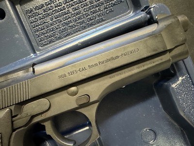 Beretta 92FS 9mm - Image 9 of 17