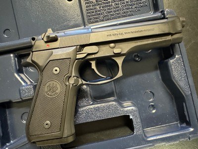 Beretta 92FS 9mm - Image 2 of 17