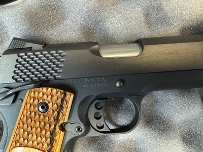 Near new striking Kimber Raptor II Compact semi automatic .45acp. 4”bbl. - Image 11 of 18