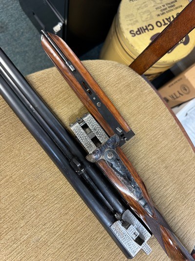 Scarce and outstanding Highly regarded Union Armera Model 214 12 gauge side lock SxS shotgun. - Image 23 of 25
