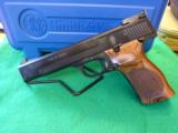 Smith and Wesson Model 41 | $1299.00 - 1 of 10