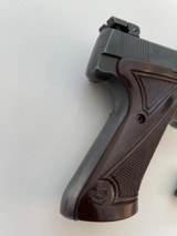 High Standard Field King .22 LR 6 3/4" Factory ported barrel, Excellent overall condition - 7 of 9