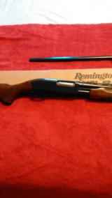 Remington Wingmaster
870 lightweight magnum 20 GAUGE 28 inch vent with Remington tubes and extra 28inch Remington l.w. mag barrel choked modified
- 8 of 8