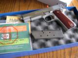 Custom Shop O model 1911 Govt. Stnls Mint - 3 of 4