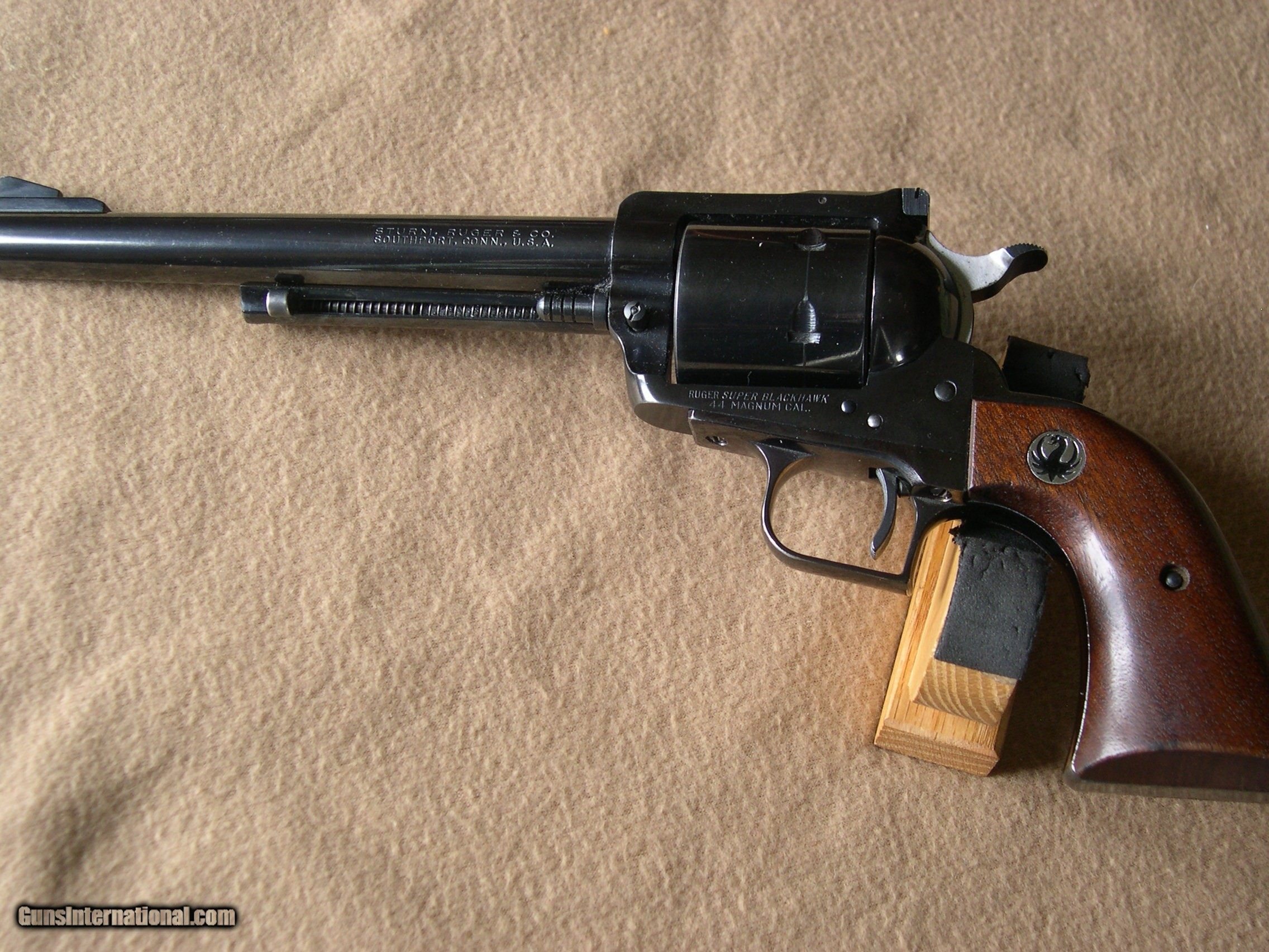 OLD Model super Blackhawk 44 Mag 98%