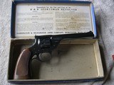 H&R Sportsman
1st
Model
99% in orig Box - 4 of 5