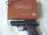 Walther T- P 22 mint in box - 3 of 9