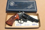 S&W model 19-4 MINT original box - 1 of 5