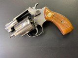 S&W Model 60 no dash 2" rare "R"" prefix 1977 - 1 of 7