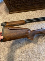 Beretta 694 Sporting12 Gauge 32' barrels & Adjustable comb - 2 of 10