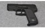 Heckler & Koch USP Compact .40 S&W - 2 of 2