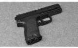 Heckler & Koch USP .40 Smith & Wesson - 1 of 2