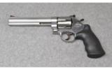 Smith & Wesson 629 Classic .44 Magnum - 2 of 2