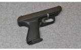 Heckler & Koch VP70Z 9mmx19 - 1 of 2