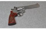 Smith & Wesson 629-6 Classic .44 Magnum - 1 of 2