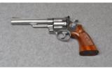 Smith & Wesson 629-1, .44 Magnum - 2 of 2