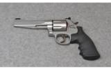 Smith & Wesson Pro Series 686-8, .357 Magnum - 2 of 2