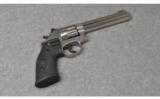 Smith & Wesson 617-6, .22LR - 1 of 2