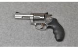 Smith & Wesson 60-15, .357 Magnum - 2 of 2
