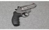 Smith & Wesson ~ 69 Combat Magnum ~ .44 Mag. - 1 of 2
