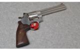Smith & Wesson ~ 629-6 Classic ~ .44 Mag. - 1 of 2