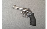 Smith & Wesson ~ 686-6 ~ .357 Mag - 2 of 2