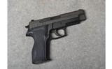 Sig Sauer ~ P226 ~ .40 S&W - 1 of 2