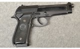 Beretta ~ 96D ~ .40 S&W - 1 of 3