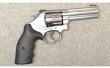 Smith & Wesson ~ 617-6 ~ .22 Long Rifle - 1 of 4