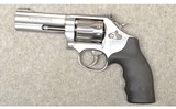 Smith & Wesson ~ 617-6 ~ .22 Long Rifle - 2 of 4