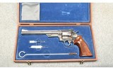 Smith & Wesson ~ 29-2 ~ .44 Magnum - 1 of 5