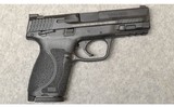 Smith & Wesson ~ M&P9 Shield M 2.0 ~ 9MM Luger - 1 of 3
