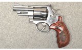 Smith & Wesson ~ 629-6 ~ .44 Magnum - 2 of 4