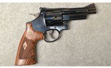 Smith & Wesson ~ 29-10 ~ .44 Magnum - 1 of 4